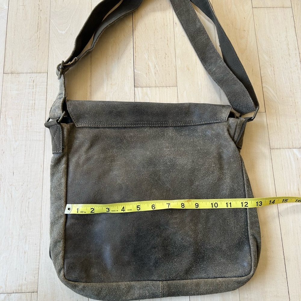 Distressed Leather Army Brown/Green Flap Messenger Bag - Picture 5 of 8